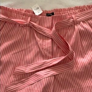 New LOFT shorts size 8 with tags